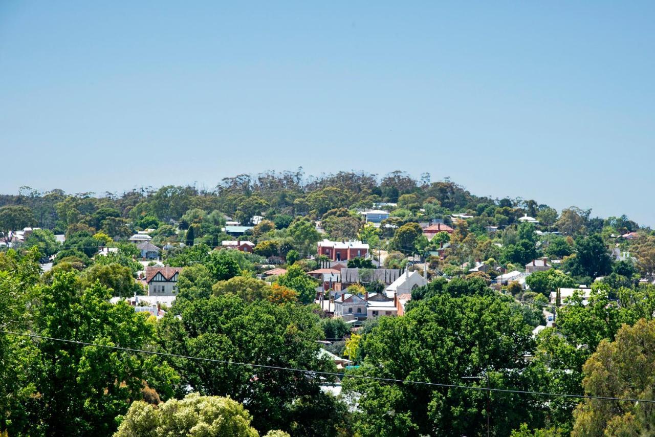 52Views Castlemaine Apartment ภายนอก รูปภาพ